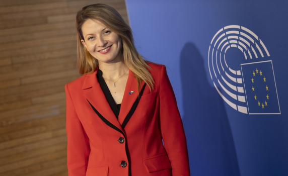 Цветелина Пенкова: В Европа има солиден наличен капитал, който трябва да се инвестира в икономиките