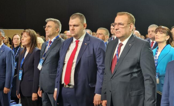 ДПС избира ръководство по нова формула – съпредседателство между Делян Пеевски и Джевдет Чакъров