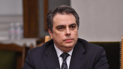 Асен Василев: България е напът да получи зелена светлина за еврозоната