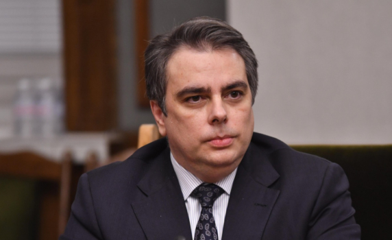 Асен Василев: България е напът да получи зелена светлина за еврозоната