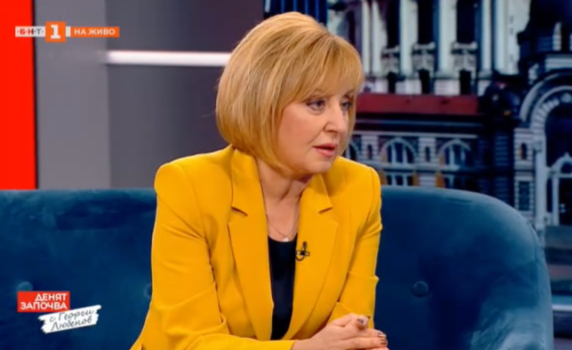 Мая Манолова: Меморандумът е смокинов лист, скриващ срамотиите на сглобката - разпределя времето за седене в скута и извън скута