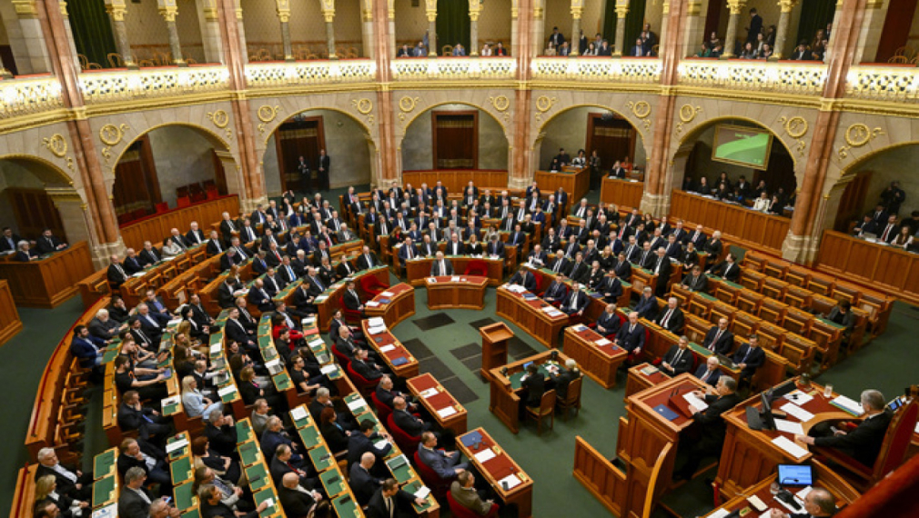 Унгарският парламент ратифицира членството на Швеция в НАТО