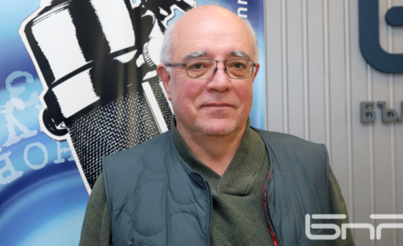 Кънчо Стойчев: Масовото настроение в Европа е за спиране на войната, елитите разказват как тя трябва да продължи до последния човек
