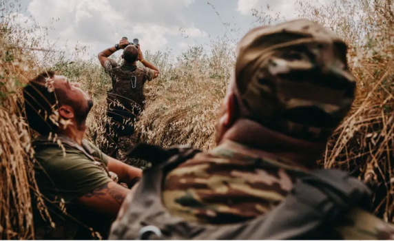 "Бизнес инсайдер": Украинската армия не е изградила отбранителни линии в ключов сектор на фронта, ситуацията е критична