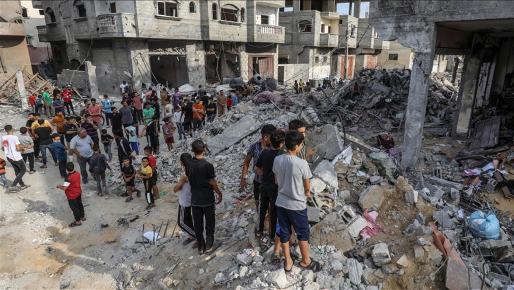 Пакети с помощи от САЩ, спуснати по въздуха над Газа, са убили петима палестинци, включително две деца