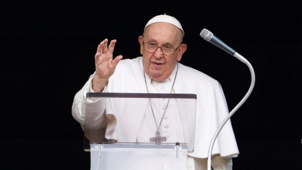 Папа Франциск каза, че Украйна трябва да има куража да