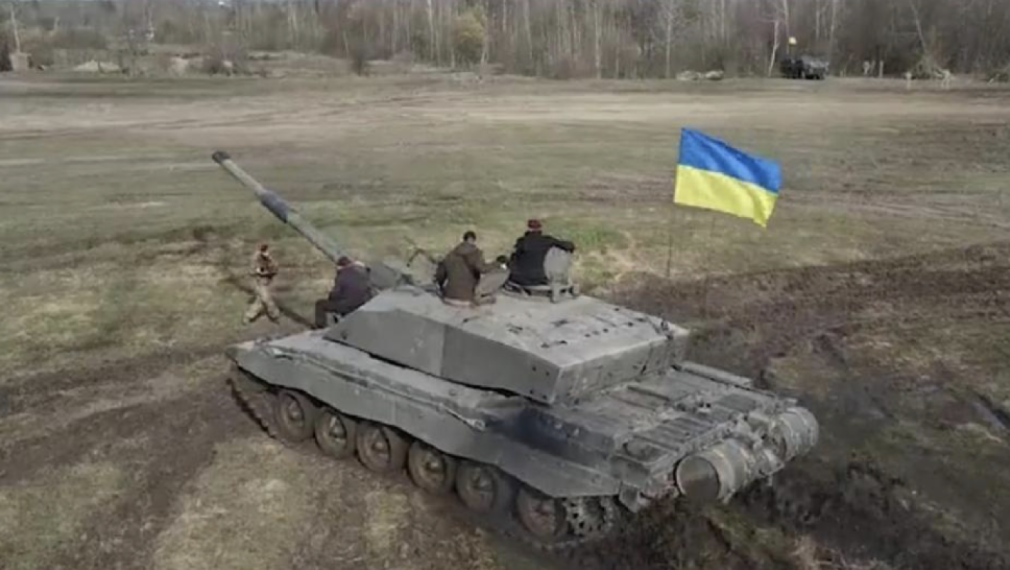 "Сън": Само половината от доставените танкове "Чалънджър 2" могат да се използват от украинските сили