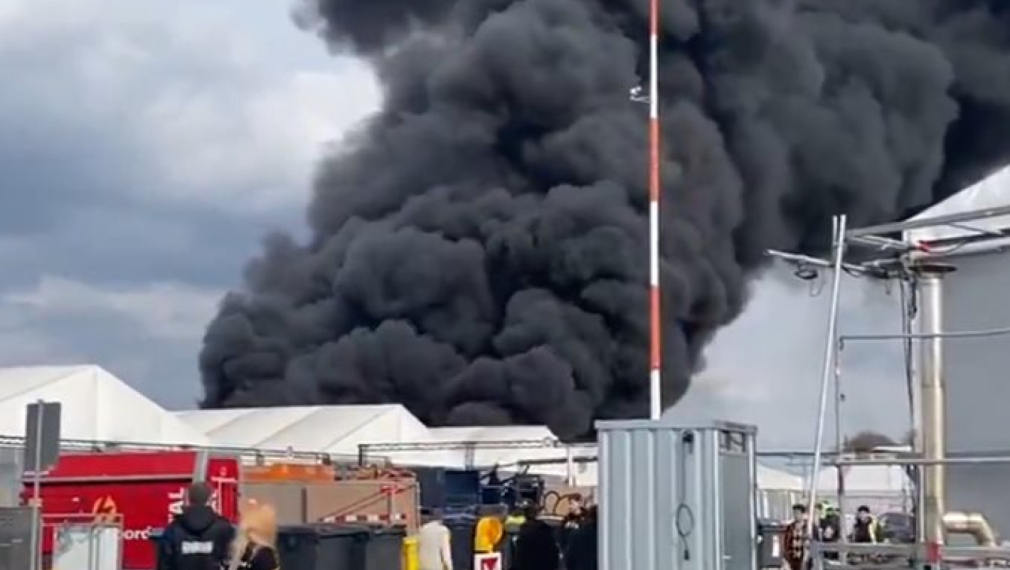 Пожар избухна в голям център за настаняване на мигранти в Берлин