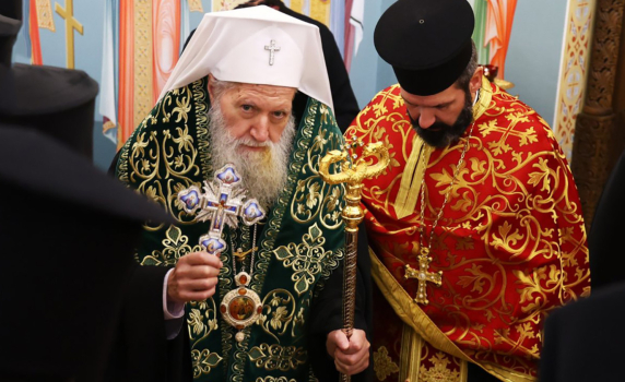 Почина патриарх Неофит