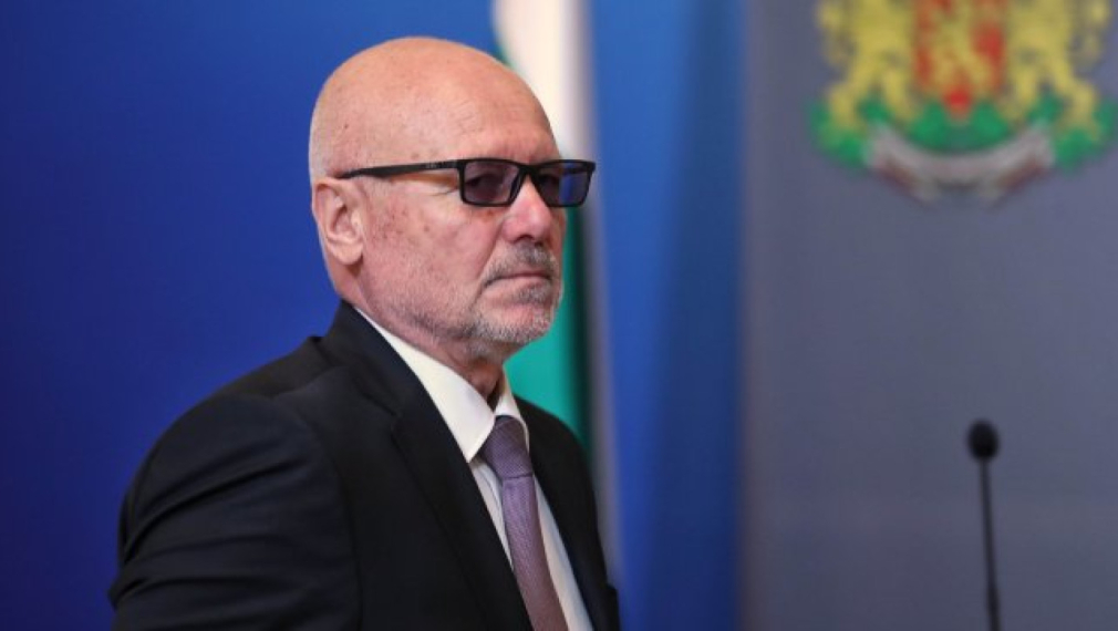 Тагарев награди трима за изпращането на БТР-ите в Украйна