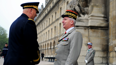 Висш френски офицер предупреди Макрон: Срещу руснаците сме като армия мажоретки