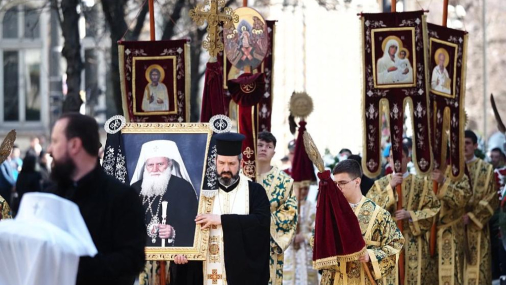 България се прости с патриарх Неофит