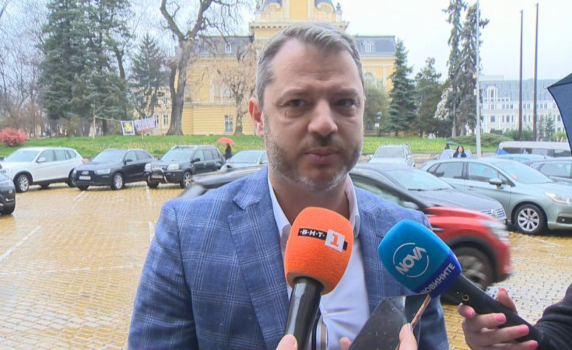 Делян Добрев: Какво му е толкова важното на Тагарев, че един Тагарев да ни прати на избори?