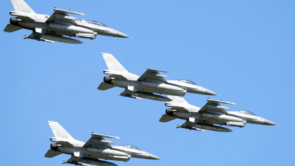 Полша обяви, че Русия е нарушила въздушното ѝ пространство и активира бойни самолети