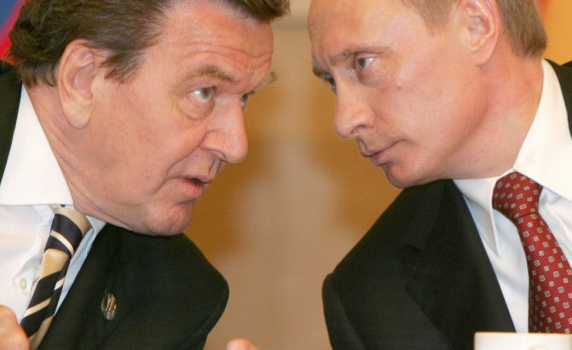 Шрьодер: Приятелството ми с Путин може да помогне за намирането на решение за Украйна