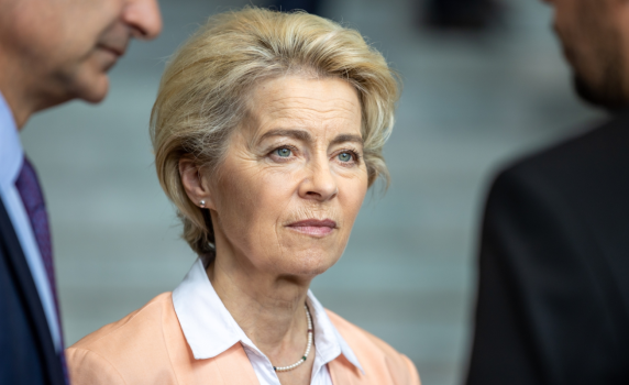 "Политико": ​​​​​​Европейската прокуратура поема разследването за корупция срещу Урсула фон дер Лайен за Ковид ваксините