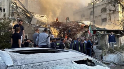 Израел нанесе удар по иранското консулство в Дамаск съобщиха държавните