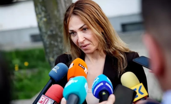 Арестуваха шефката на Агенция "Митници" и заместника ѝ