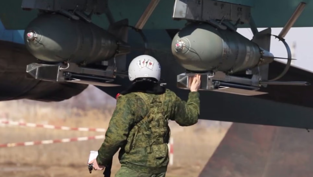 Military Watch Magazine: Су-34 пускат термобарични планиращи бомби върху украинските сили
