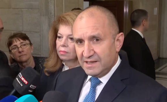 Радев: Връзки между Живко Коцев и контрабандисти е подигравка с държавността. Какъв главен секретар на МВР си, ако не знаеш с кого влизаш гол в сауната?!