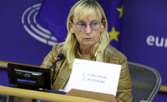 Елена Йончева в Берлин: Трябва да предотвратим разпространението на войната на континента