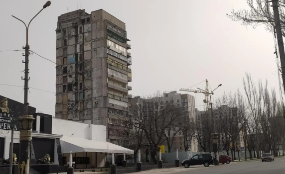 Гледайки Мариупол, става ясно защо въстана Донбас. Как държавата Украйна погълна живота на няколко поколения