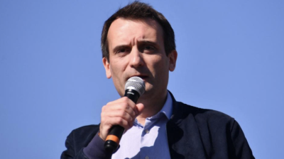 Лидерът на френската партия Патриоти Флориан Филипо постави под съмнение