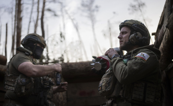 Естонски генерал: Руските войски прилагат "тактика на амебата" в Украйна