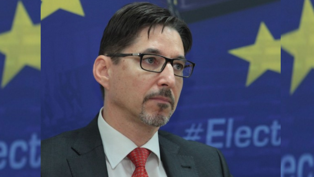 Посланик Юрий Щерк - постоянен представител на Р България към