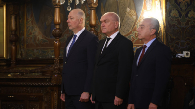 Служебният премиер Димитър Главчев и председателят на парламента Росен Желязков
