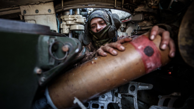 „Уолстрийт джърнъл“: Новата помощ от САЩ едва ли ще промени радикално ситуацията в Украйна