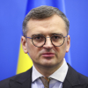Украйна прекратява консулските услуги за мъжете в мобилизационна възраст в чужбина