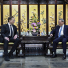 Илон Мъск пристигна изненадващо в Пекин, срещна се с премиера Ли Цян