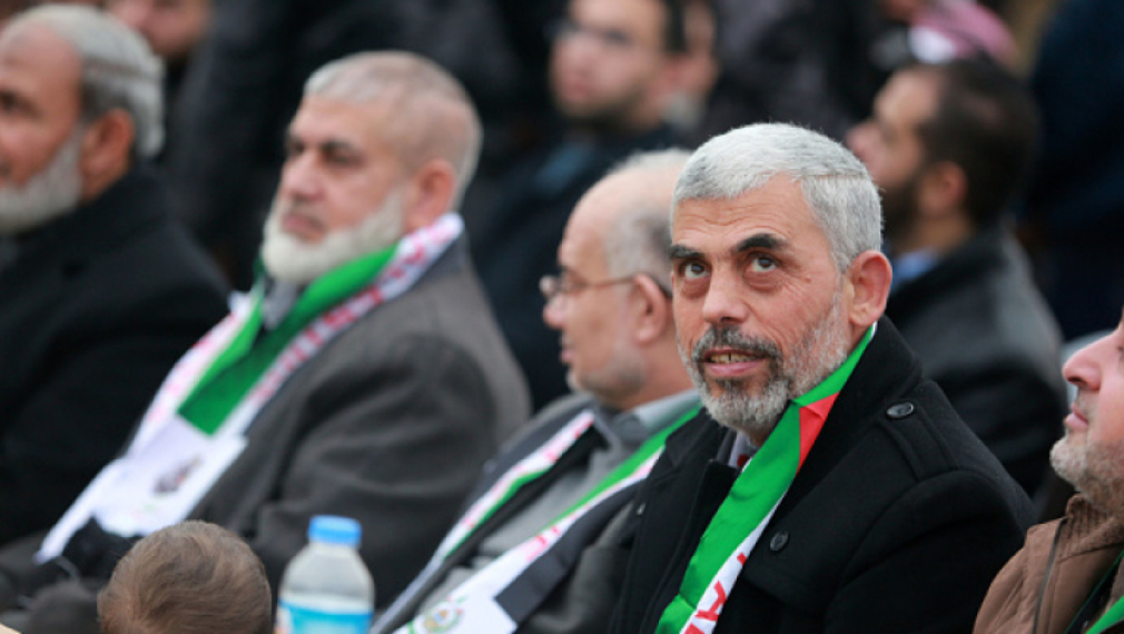 Яхия Синуар, политическият лидер на ХамасХамас прие условията за прекратяване