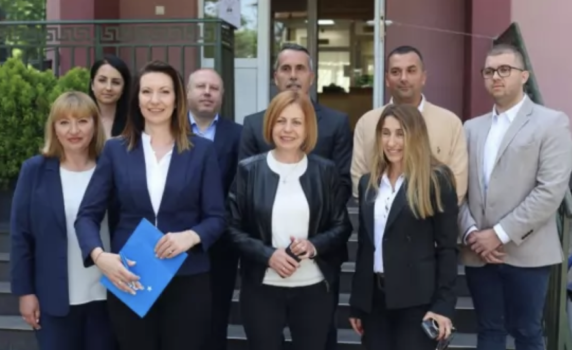 ГЕРБ регистрира листата за 25 МИР – Борисов е водач, Фандъкова е втора