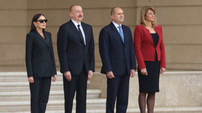 С официална церемония Илхам Алиев посрещна Румен Радев