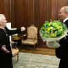 След встъпването си в длъжност: Путин се срещна с 91-годишната си учителка Вера Гуревич (видео)