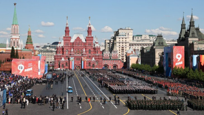 На живо от Червения площад - Парадът на Победата в Москва