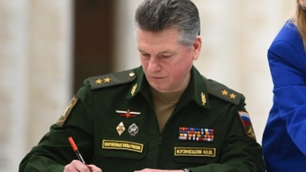 Ген. Юрий Кузнецов Началникът на Главното управление Кадри“ на руското министерство