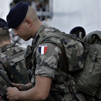 RTL: Франция подготвя звено от суперсекретни разузнавачи в Естония
