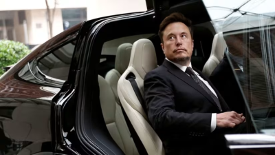 Tesla не успява да продава произведените автомобили