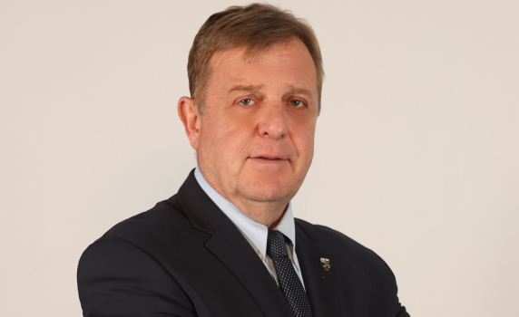 Каракачанов: Готви се разпродаване и разпарчетосване на останалото от държавата