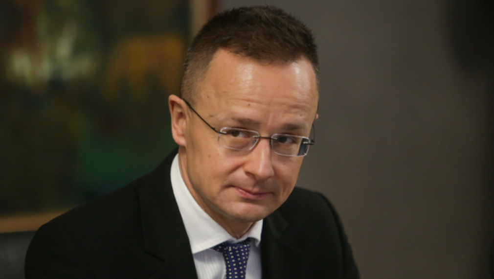 Унгарският външен министър: Появата на западни войски в Украйна ще доведе до световна война