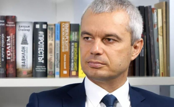 Костадинов: Водят Църквата ни към разкол като украинската. Намесата на САЩ в избора на патриарх е опасна