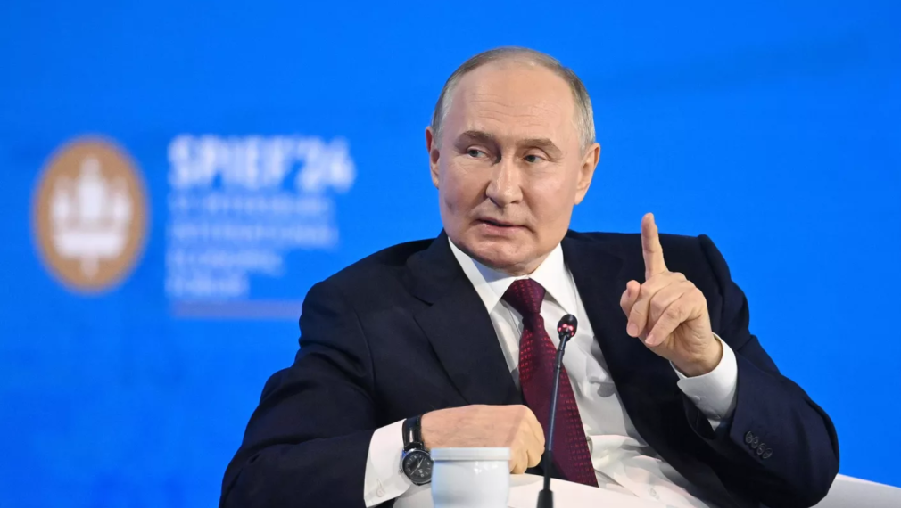 РИА Новости: Русия изпраща ядрено предупреждение на САЩ от Беларус до Куба