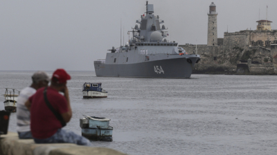 Фрегатата Адмирал Горшков Снимка AP Руски военни кораби пристигнаха в кубинската