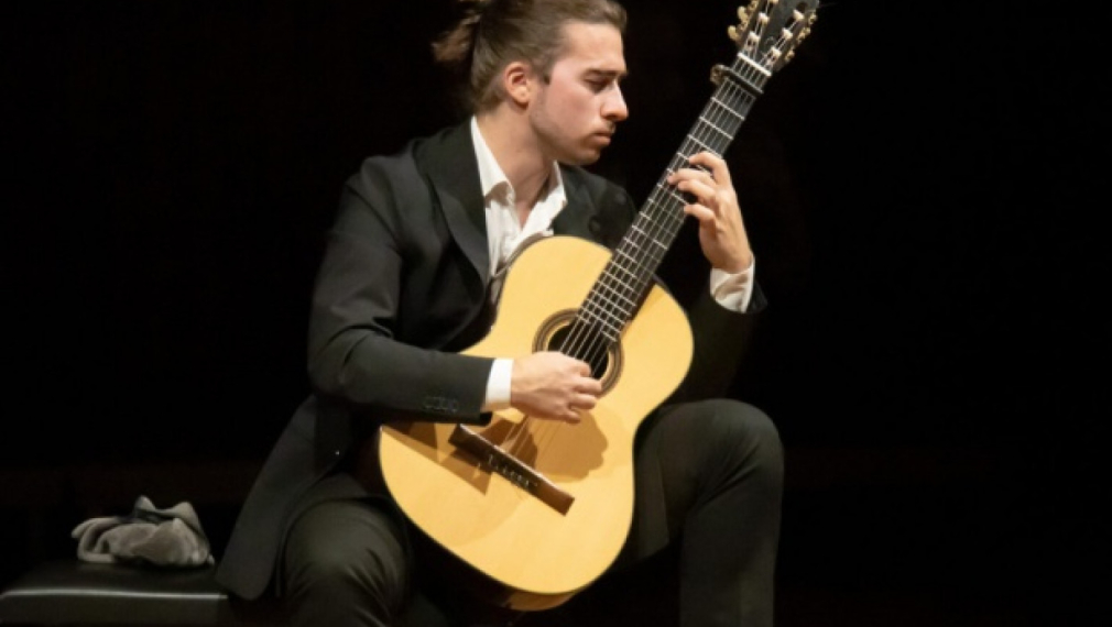 Георги Димитров-Жожо - единственият класически китарист със солов рецитал на престижния Бахфест в Лайпциг
