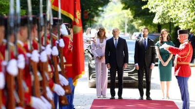 На снимката Президентът на Черна гора Яков Милатович и първата