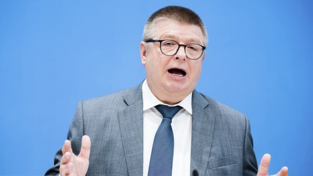 Германската агенция за вътрешна сигурност: Русия купува шпиони