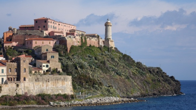 Мистериозен взрив чут в Средиземно море Тосканския архипелаг и Корсика